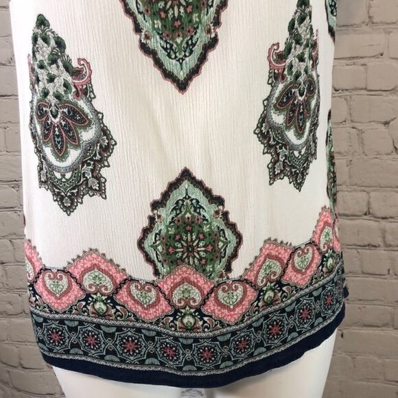Crosby sleeveless white green boho top - Picture 3 of 6